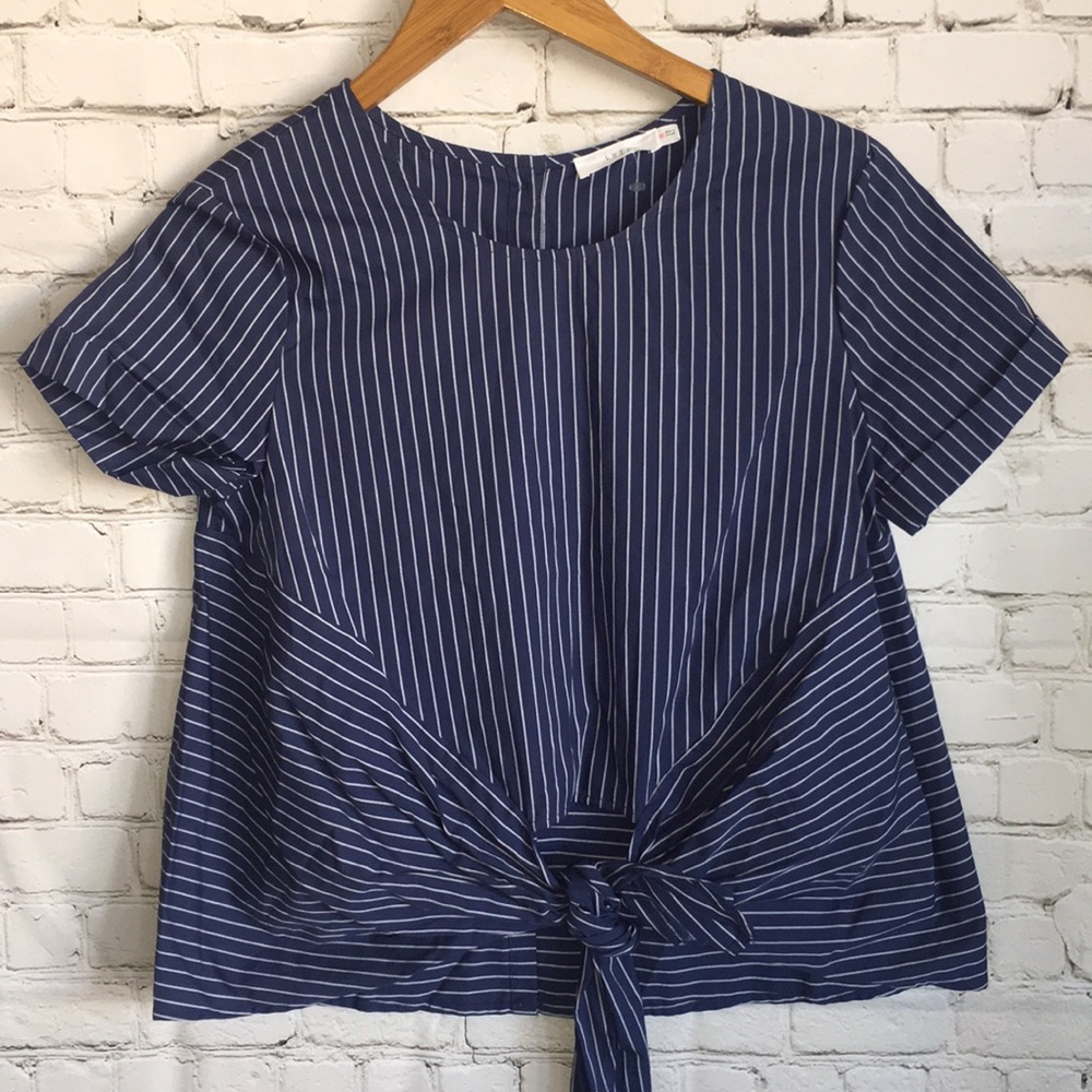 Lush Blouse with Bow at front